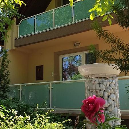 Keller Apartmanok Hajduszoboszlo Luaran gambar
