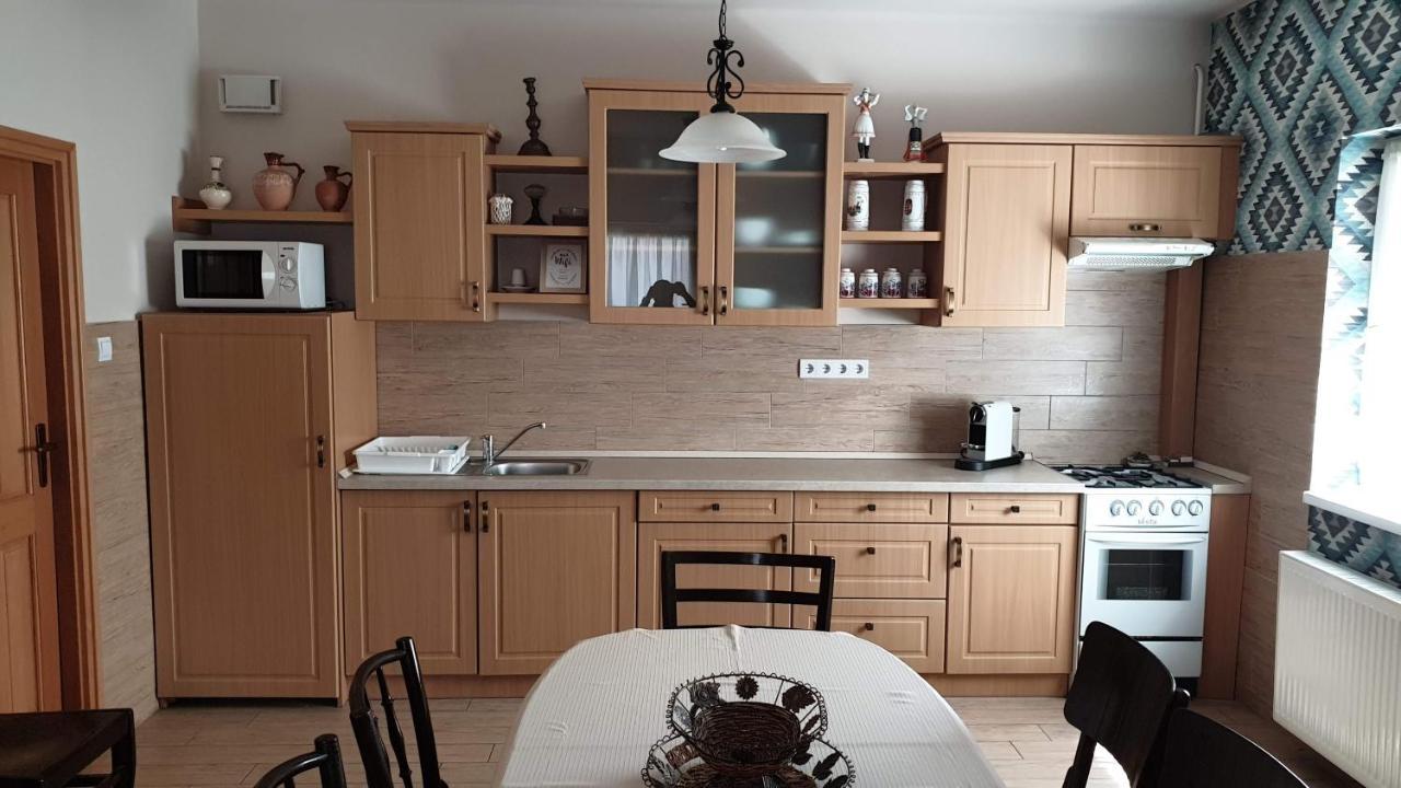Keller Apartmanok Hajduszoboszlo Luaran gambar